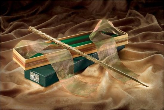 Cover for Harry Potter · Hermione's Wand In Ollivander's Box (MERCH) (2018)